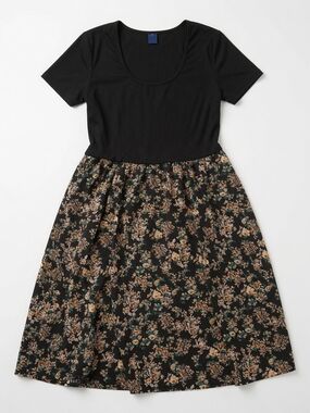 SHEIN Black Floral Fit & Flare Dress – Size Medium – Like New